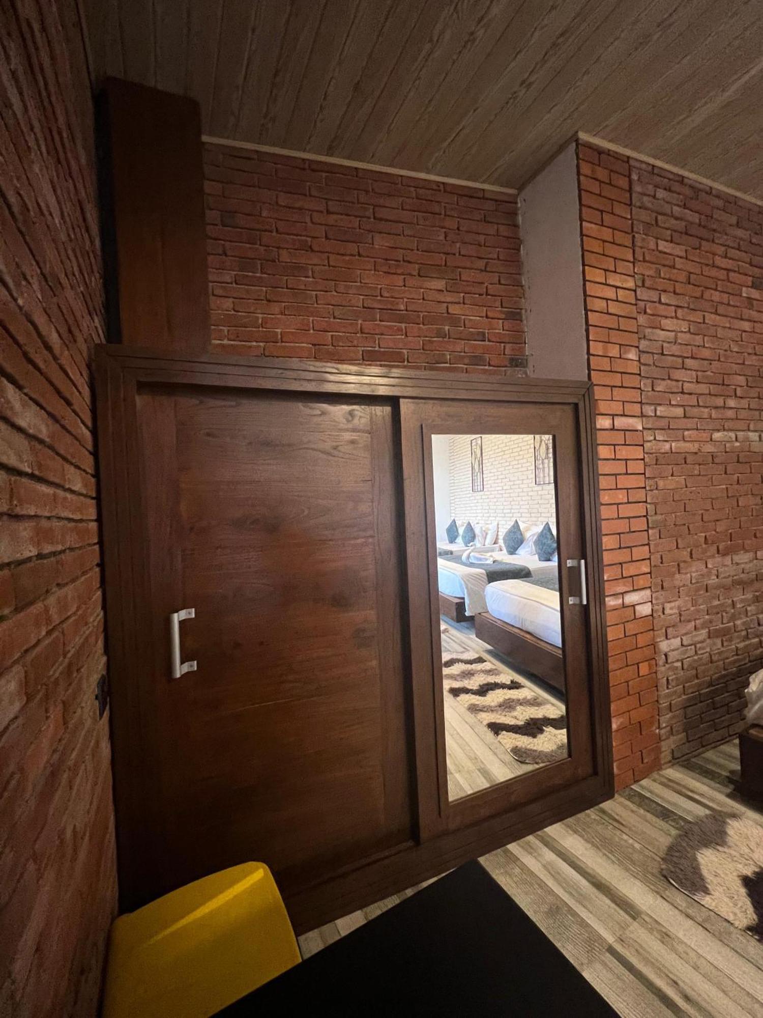 Hillcrest Ella Bed & Breakfast ภายนอก รูปภาพ