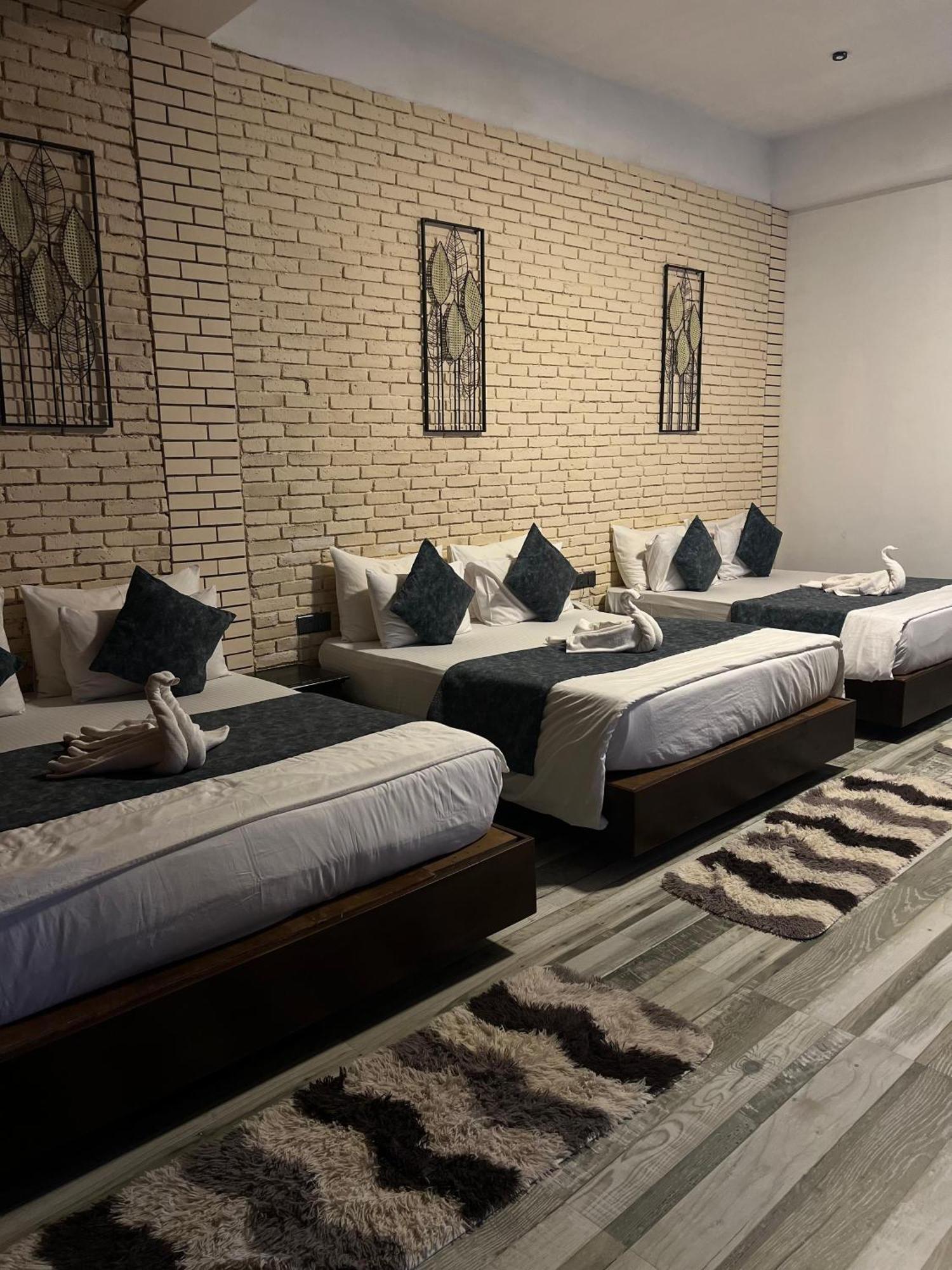 Hillcrest Ella Bed & Breakfast ภายนอก รูปภาพ