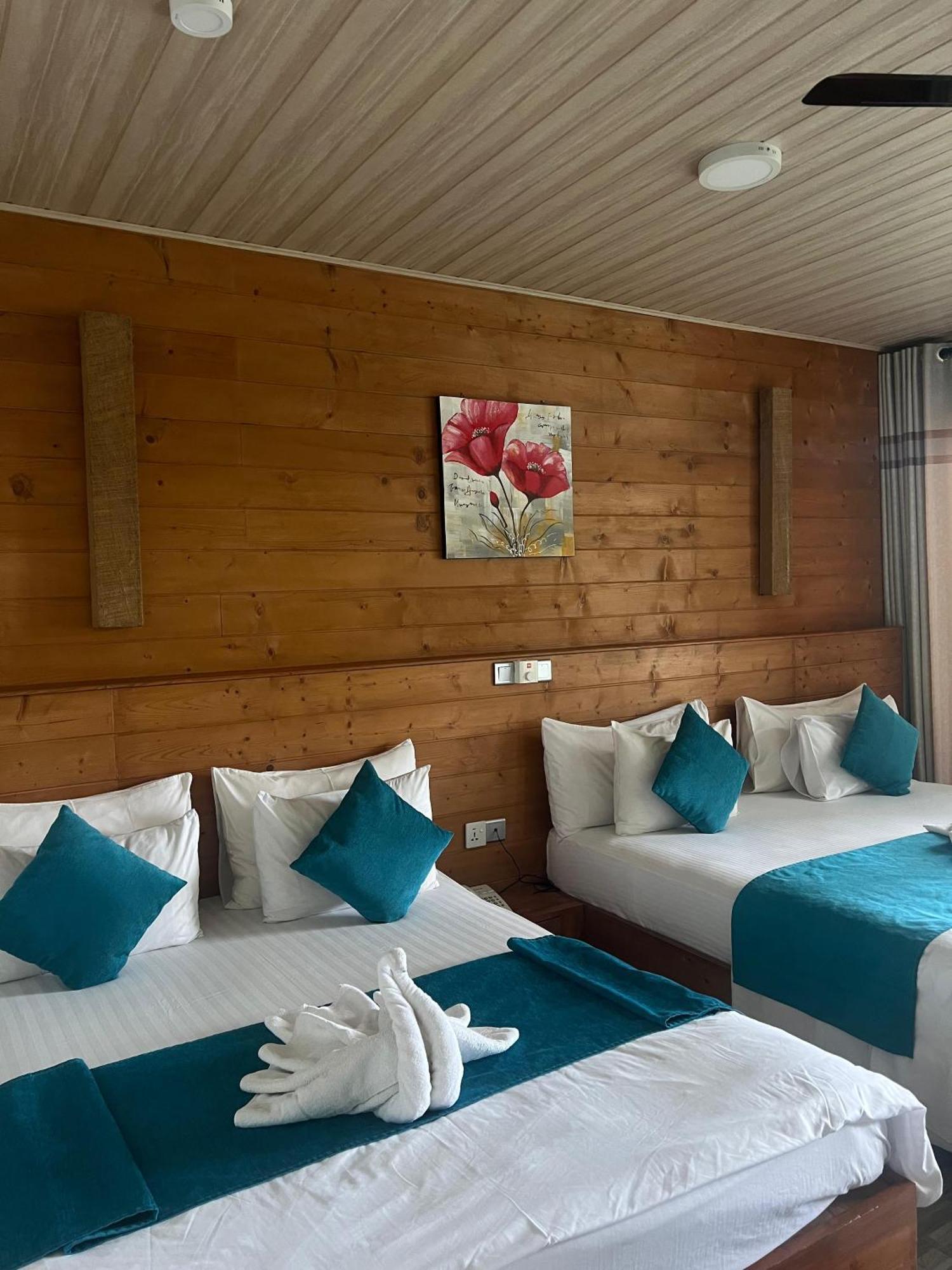 Hillcrest Ella Bed & Breakfast ภายนอก รูปภาพ
