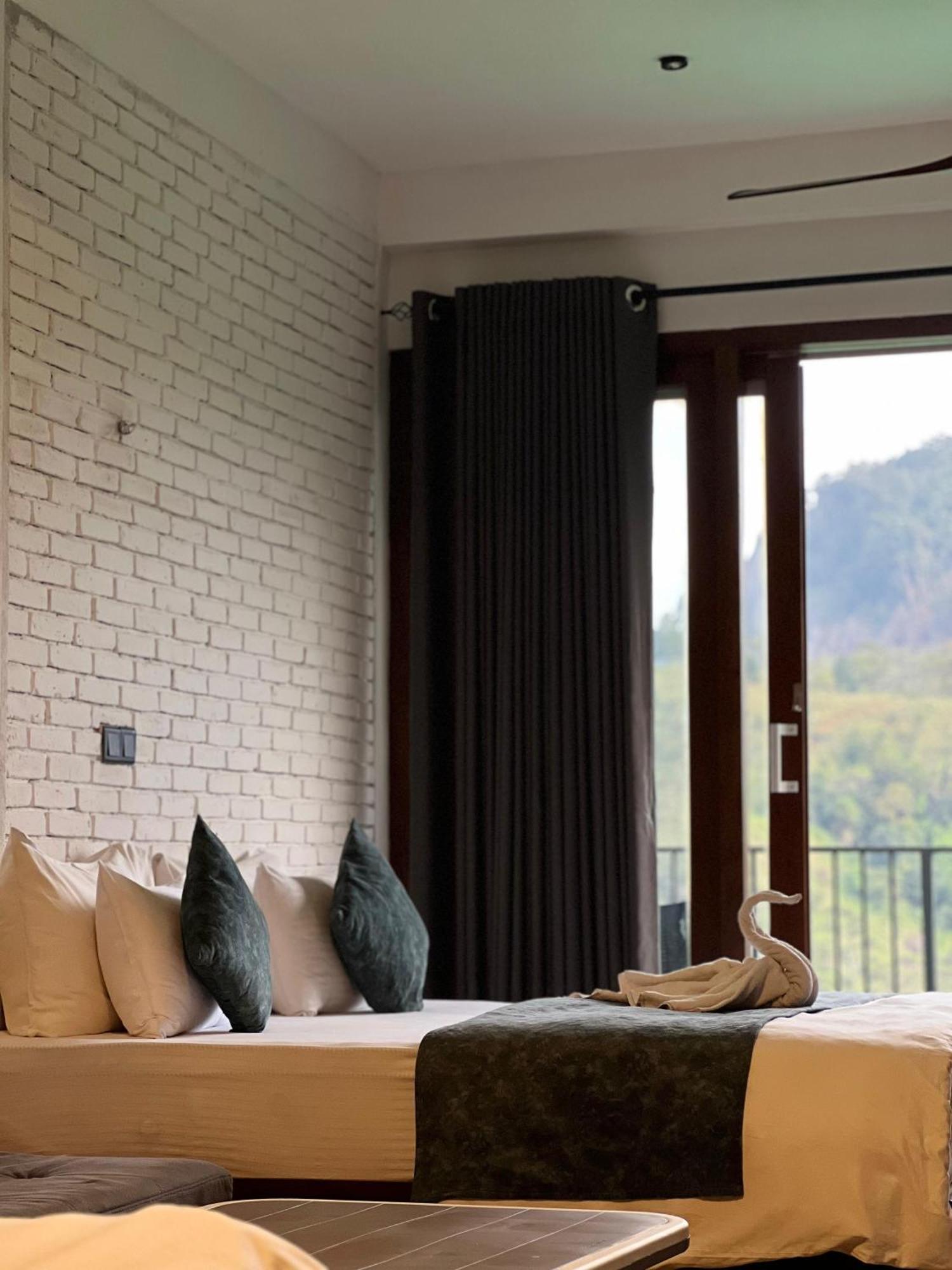 Hillcrest Ella Bed & Breakfast ภายนอก รูปภาพ